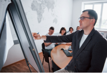 How CTO Leadership Coaching Guides Technical Experts into Effective Leaders